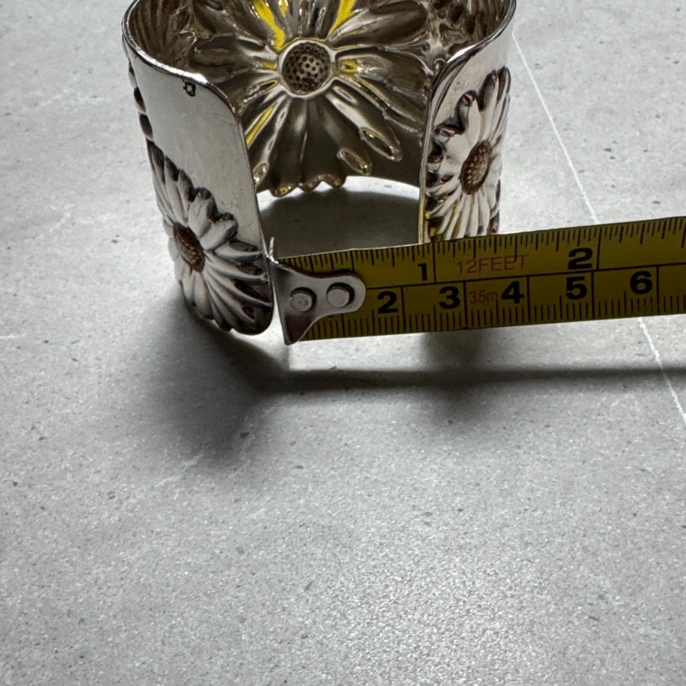 2003 Tiffany Daisy Wide Sterling Silver Cuff Bracelet with Gold Centers - Picture 11 of 11